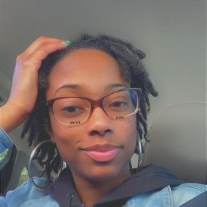 Meet your Posher, June